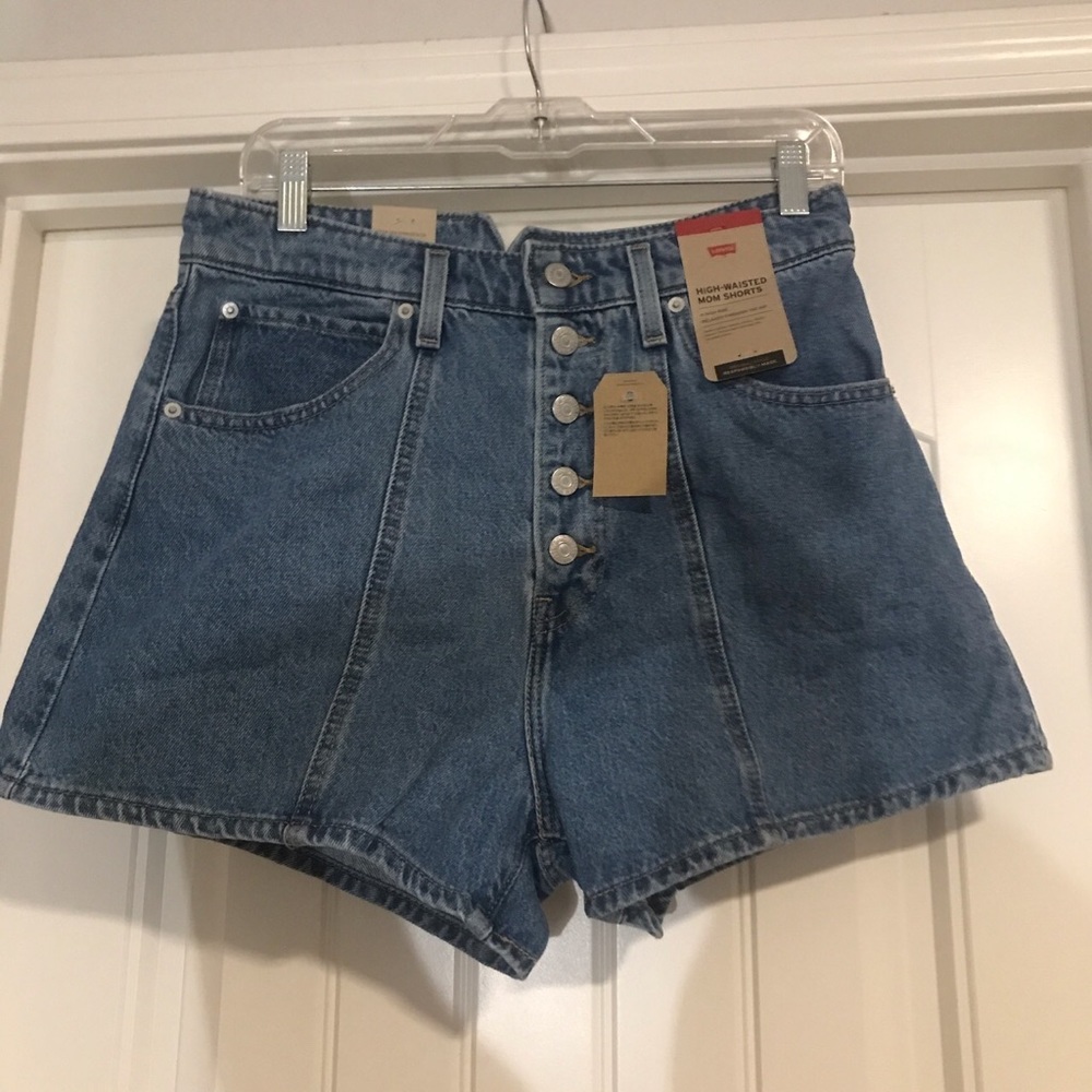 Levi High Waisted Mom Shorts